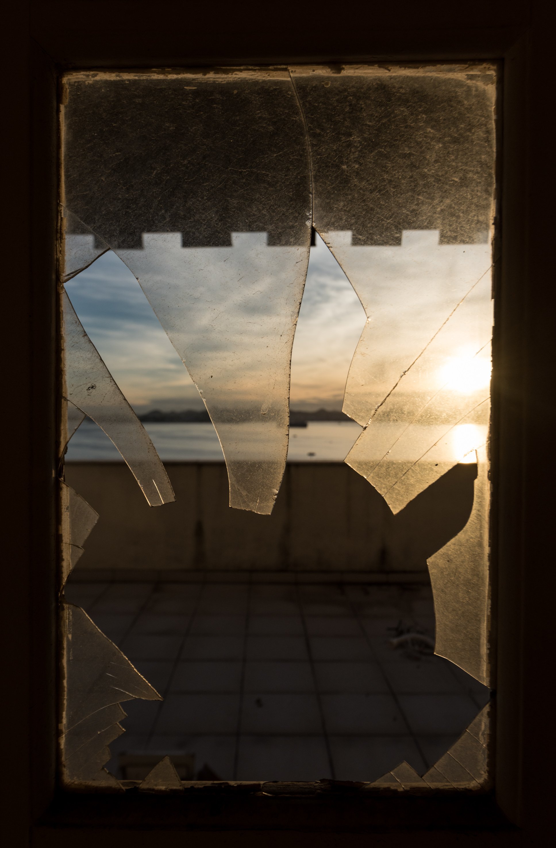 SOL ESTILHAÇADO